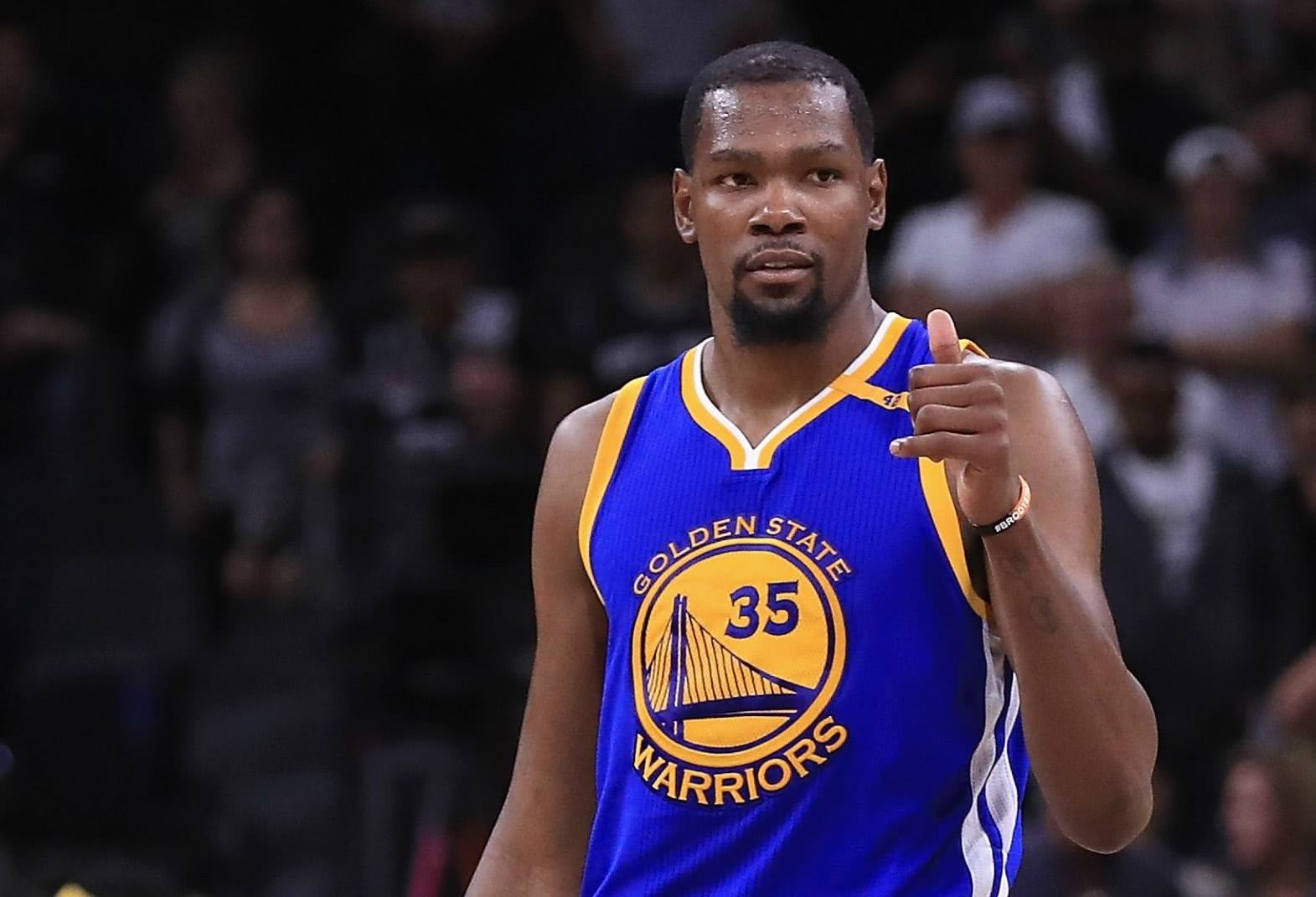 与球迷而言 与球迷而言